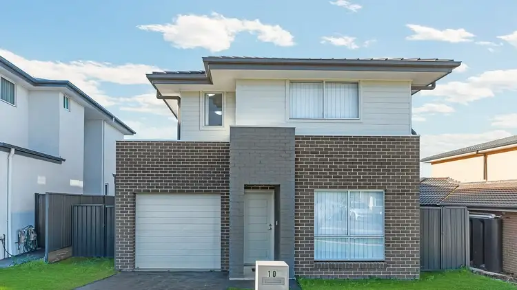 10 Wattleseed Ave