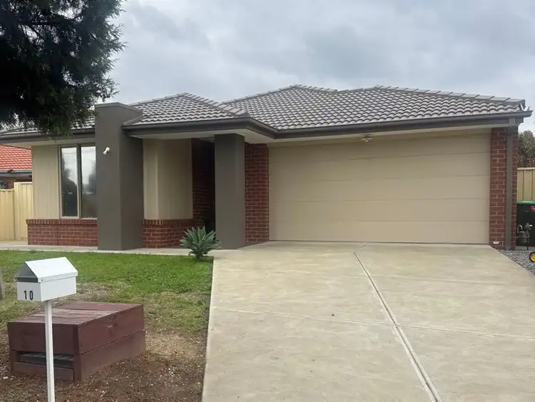 10 Currawong Court