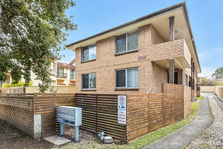 22 Robinson Street