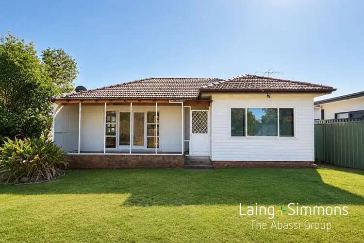 37 Elizabeth Cres
