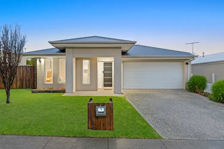 16 Merlan Street