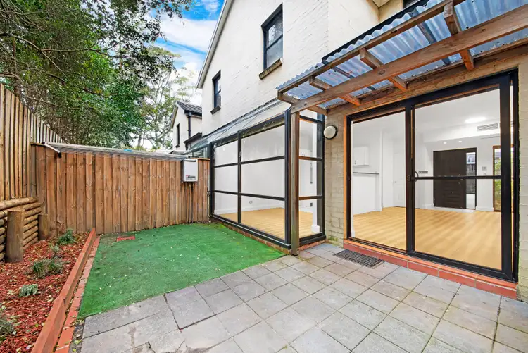 15-21 Webb Avenue