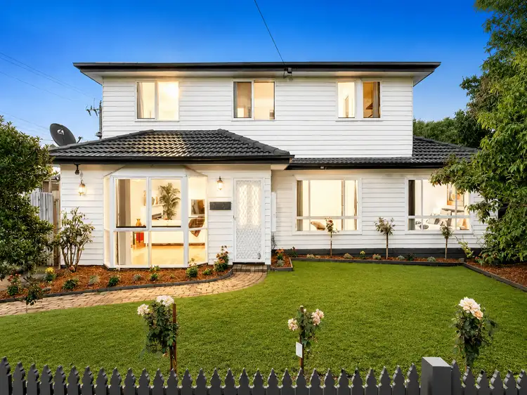 26 Simon St