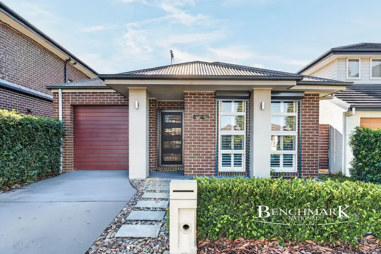 16 Conlon Ave