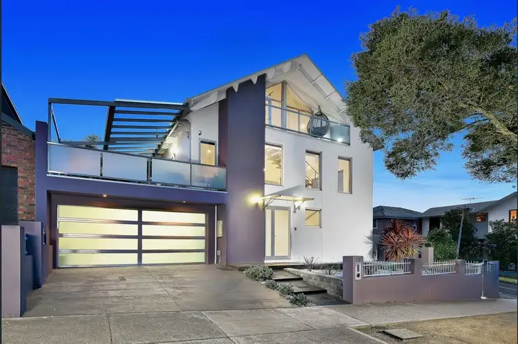 12 Warrs Road