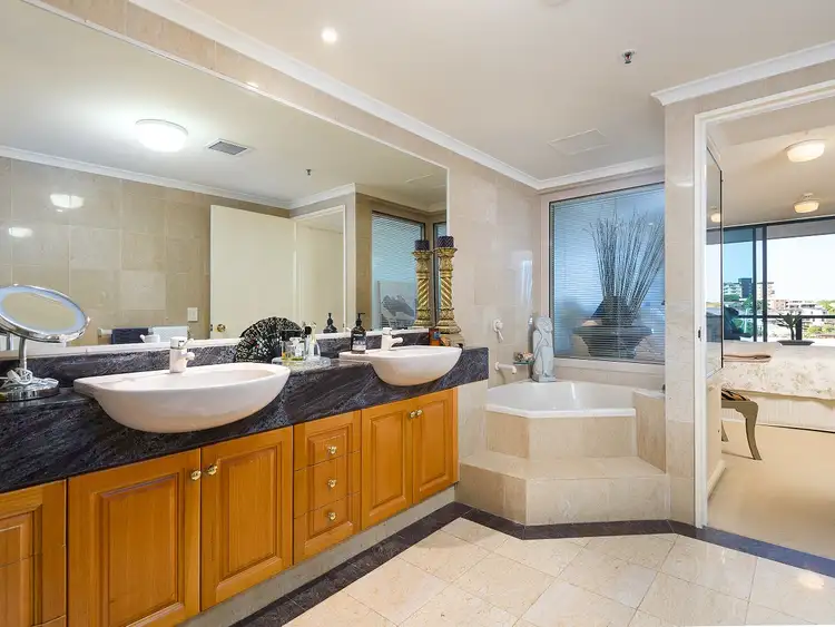 Fifth view of Homely apartment listing, 17/8 Goodwin Street, Kangaroo Point QLD 4169