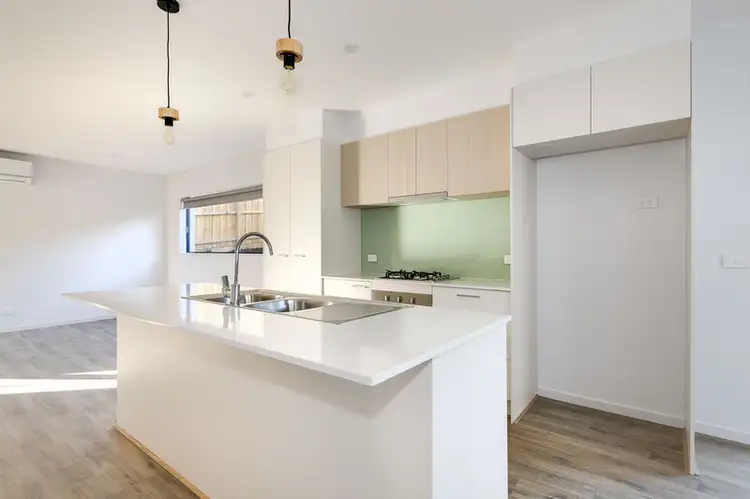 Fourth view of Homely townhouse listing, 4/28 Screen St, Frankston VIC 3199