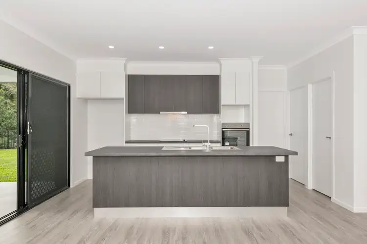 34 Dune Parade, Bushland Beach QLD 4818
