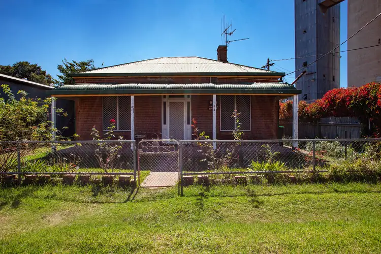 Main view of Homely house listing, 100 Maughan St, Wellington NSW 2820