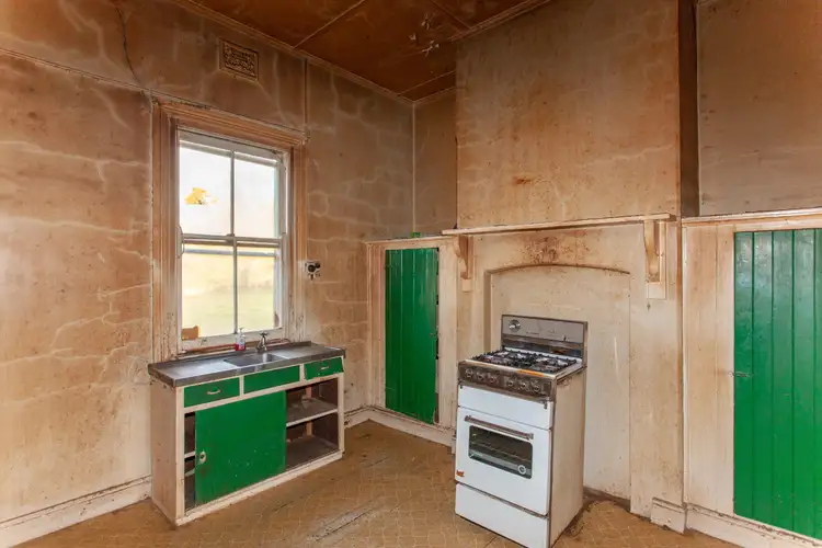 Sixth view of Homely house listing, 56 Montefiores St, Wellington NSW 2820