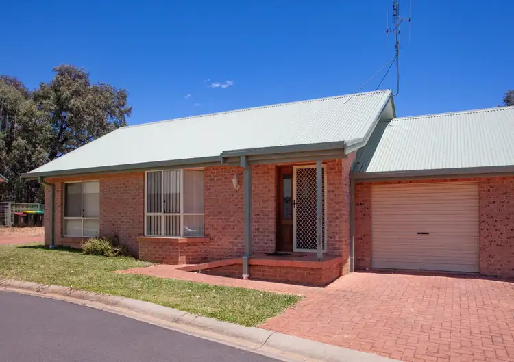 Second view of Homely unit listing, 8 & 9 / 153 Gisborne St, Wellington NSW 2820
