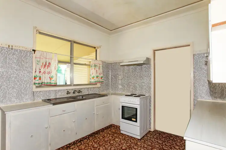 Fifth view of Homely house listing, 4 Gisborne St, Wellington NSW 2820