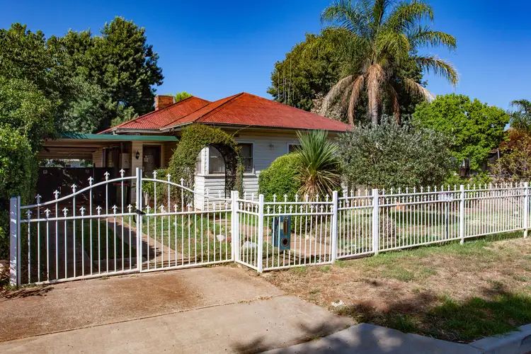 25 Short St, Wellington NSW 2820