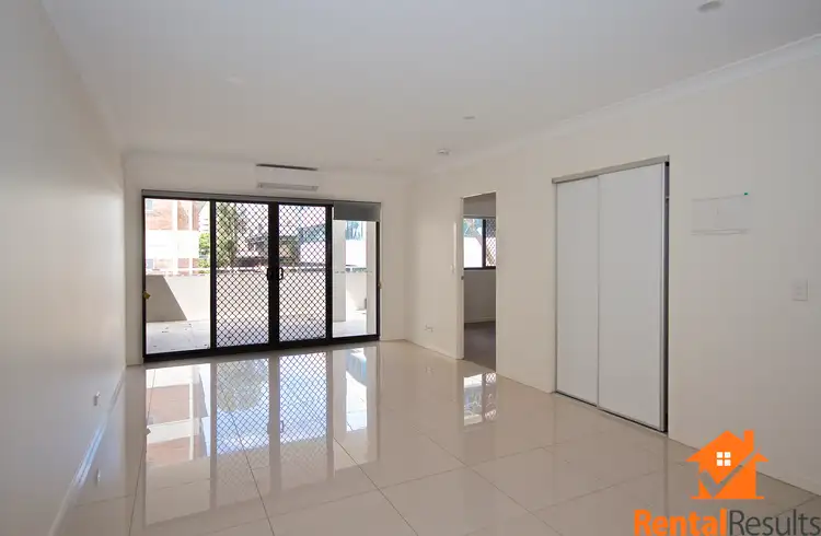 Third view of Homely apartment listing, 4/23 Allenby Street, Spring Hill QLD 4000