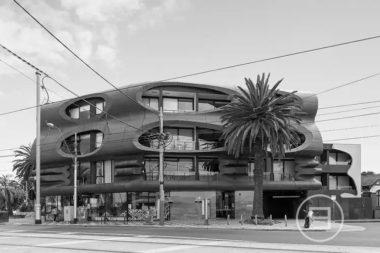 204/72 Acland Street