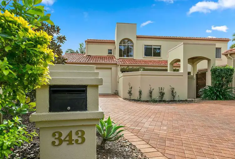 61 Noosa Springs Dr