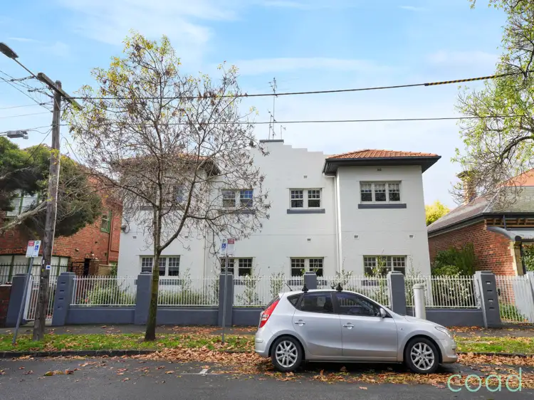 4 Loch St