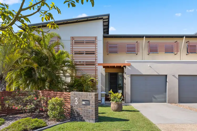 Main view of Homely townhouse listing, UNIT 3/136 PULGUL STREET, Urangan QLD 4655