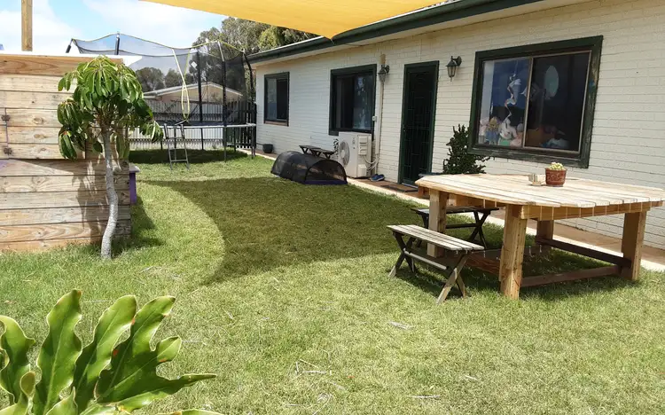 11 Cairo Terrace, Arno Bay SA 5603