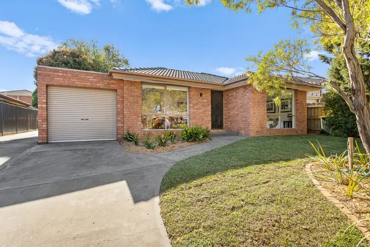 UNIT 1/17 TURTUR CLOSE, Mill Park VIC 3082