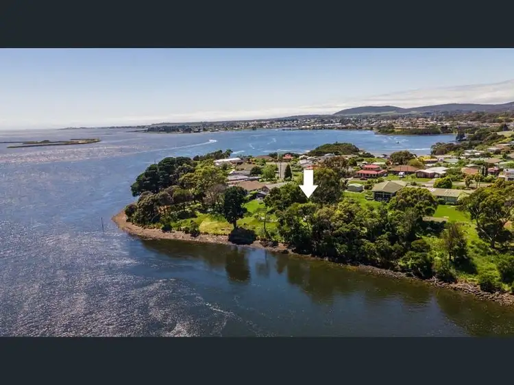 14 TAMAR AVENUE, George Town TAS 7253