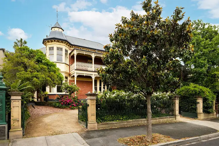 46 ALMA ROAD, St Kilda VIC 3182