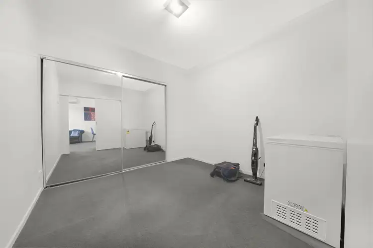 Sixth view of Homely apartment listing, UNIT 5/60 KEILOR ROAD, Essendon North VIC 3041