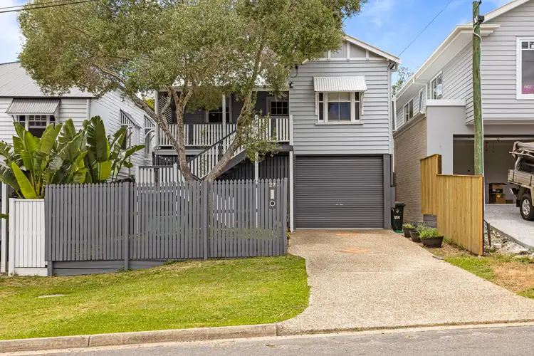27 PREMIER STREET, Oxley QLD 4075