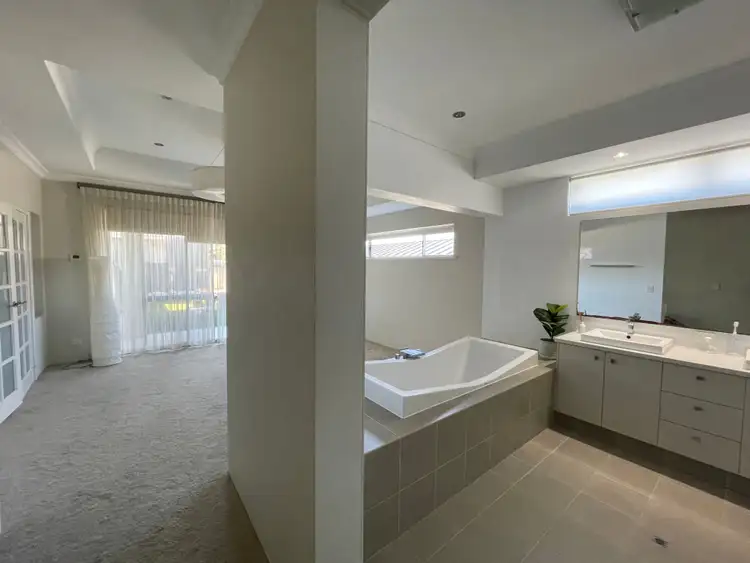 Fourth view of Homely house listing, 62 EDGECOMBE PASS, Aveley WA 6069