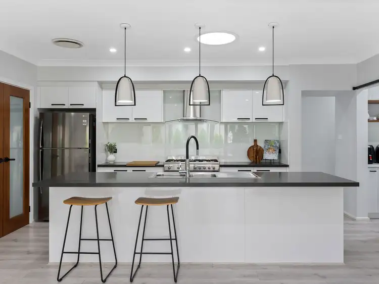 20 MENINDEE AVENUE, Blue Haven NSW 2262