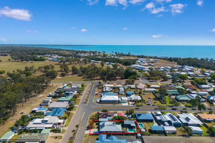 12 LAKESIDE DRIVE, Burrum Heads QLD 4659