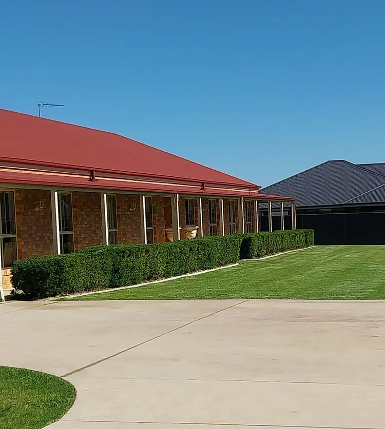 10 SHEPHERD COURT, Thurgoona NSW 2640