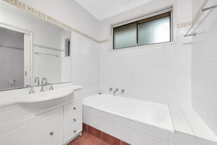 Fourth view of Homely house listing, 33 LILLYVICKS CRESCENT, Ambarvale NSW 2560