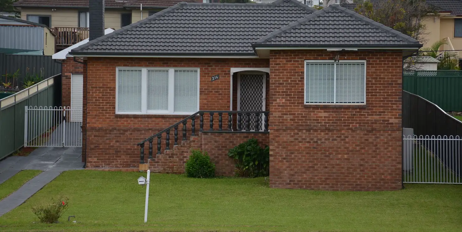 Main view of Homely house listing, 216 NORTHCLIFFE DRIVE, Warrawong NSW 2502