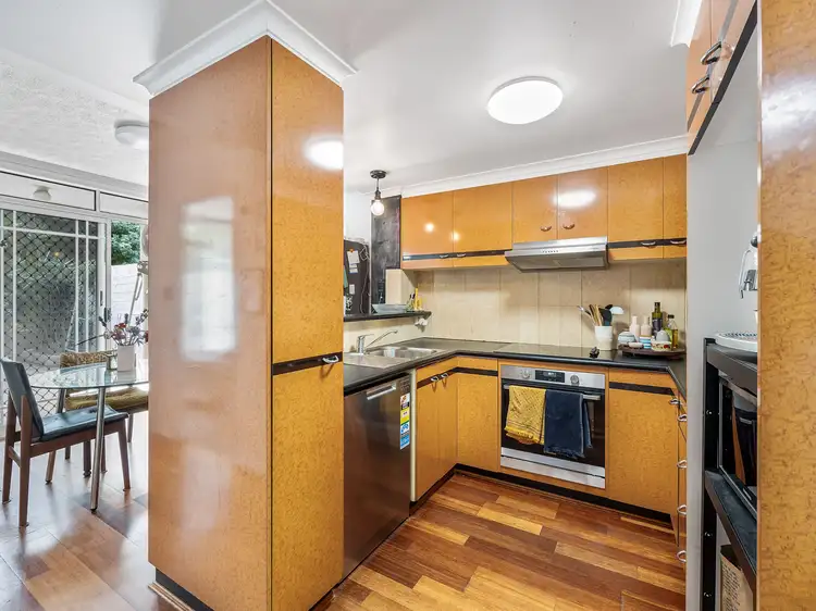 Fifth view of Homely unit listing, UNIT 2/9 BERGIN STREET, Milton QLD 4064