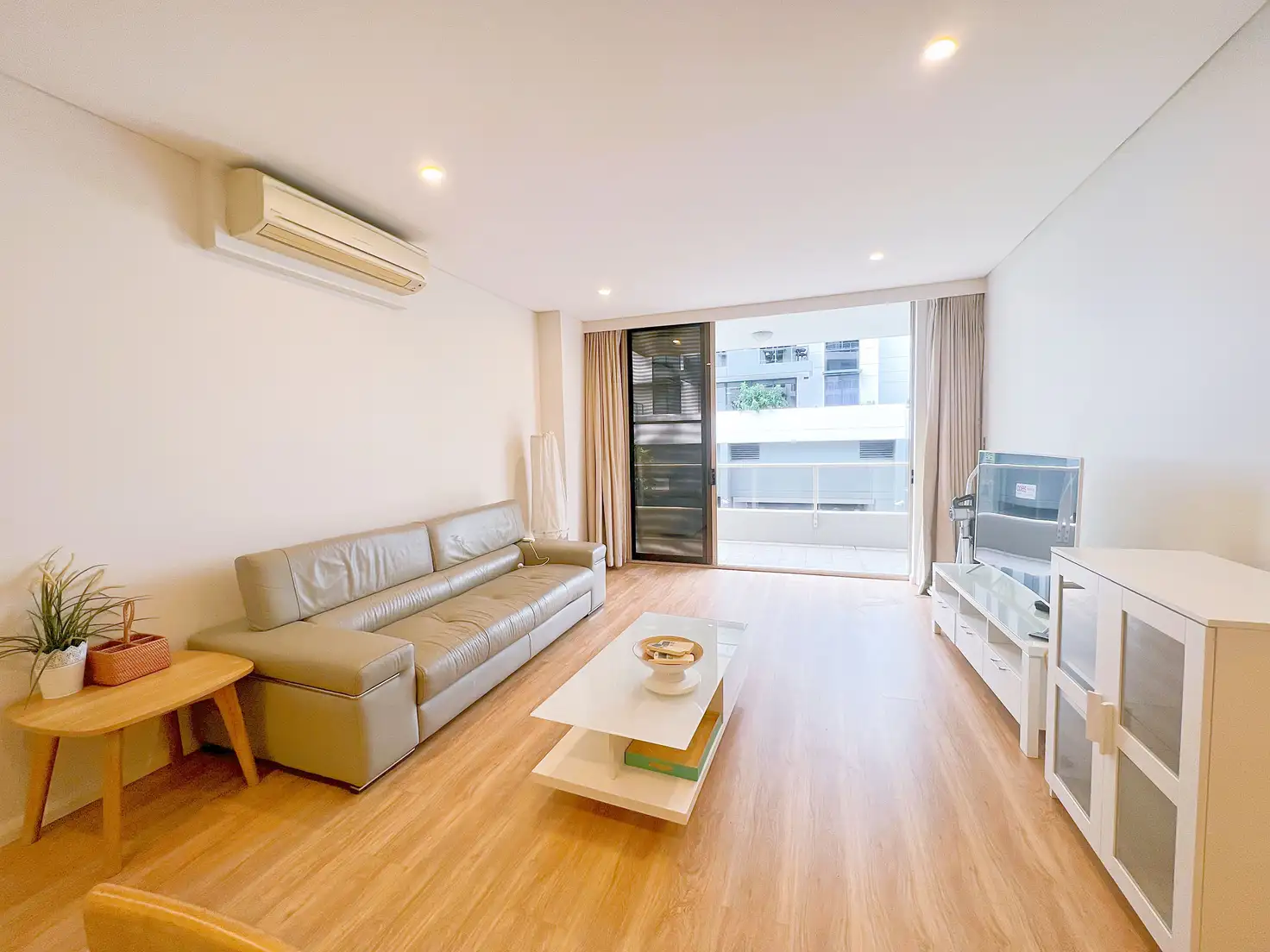 Main view of Homely unit listing, UNIT 76/7 BROOME STREET, Waterloo NSW 2017