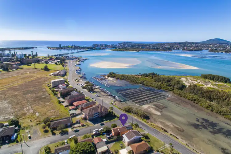 37 Point Road, Tuncurry NSW 2428