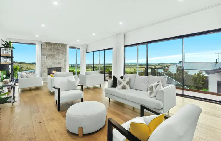 135 GRANTHAM DRIVE, Highton VIC 3216