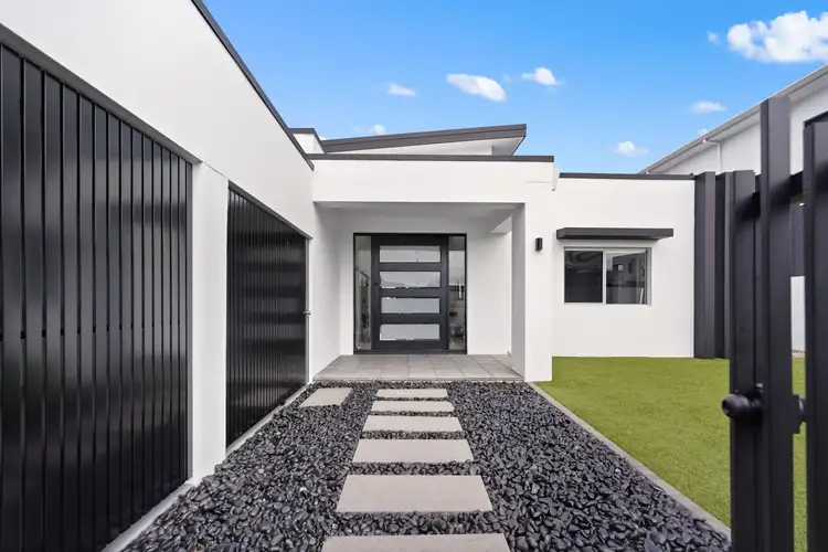 Fifth view of Homely house listing, 6 GRANT PLACE, Broadbeach Waters QLD 4218