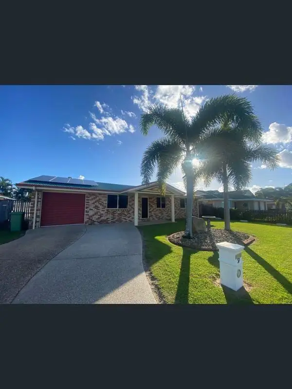 37 ROYAL SANDS BOULEVARD, Bucasia QLD 4750