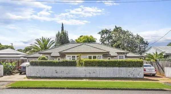 7A & B Hursley Road, Newtown QLD 4350