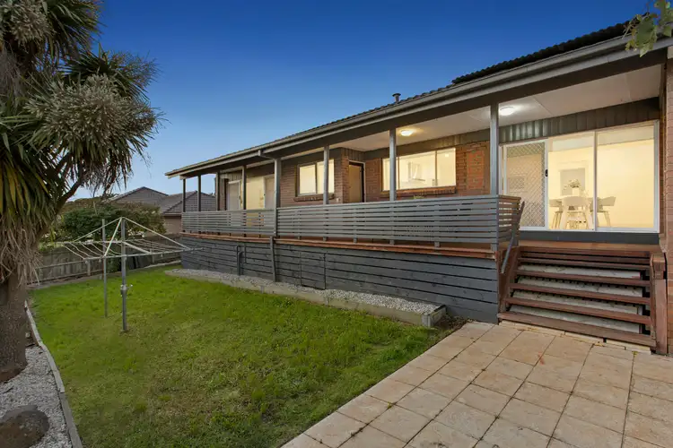 17 Marsden Cr, Doncaster East VIC 3109