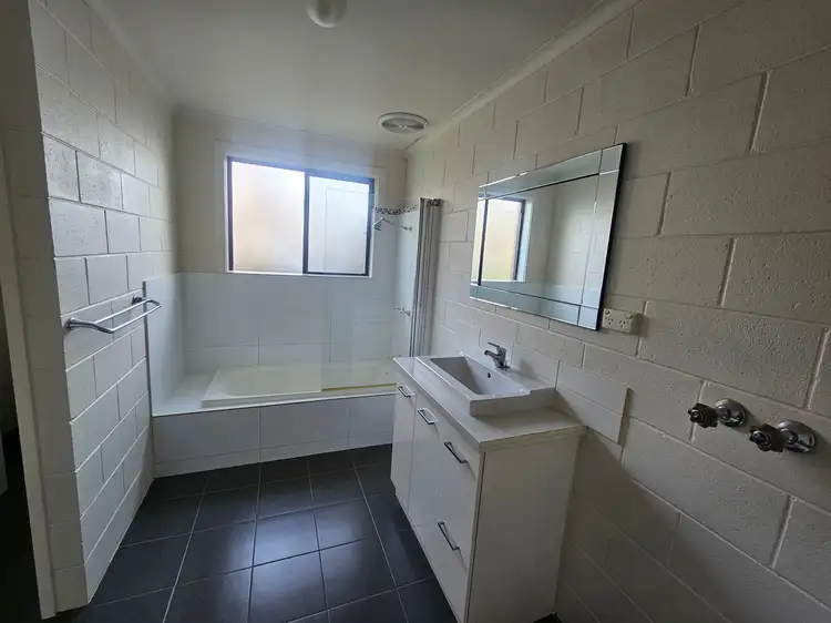 Seventh view of Homely unit listing, UNIT 1/80 BEAUCHAMP STREET, Kyneton VIC 3444
