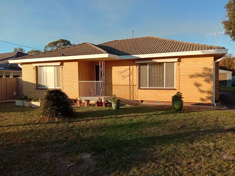 11 LEWIS STREET, Euroa VIC 3666