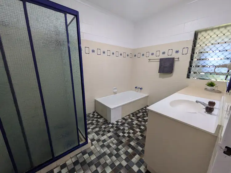 Sixth view of Homely house listing, 30 BADILLA STREET, Edmonton QLD 4869