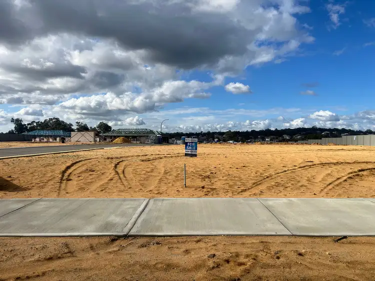 100 Ebrington Road, Wellard WA 6170