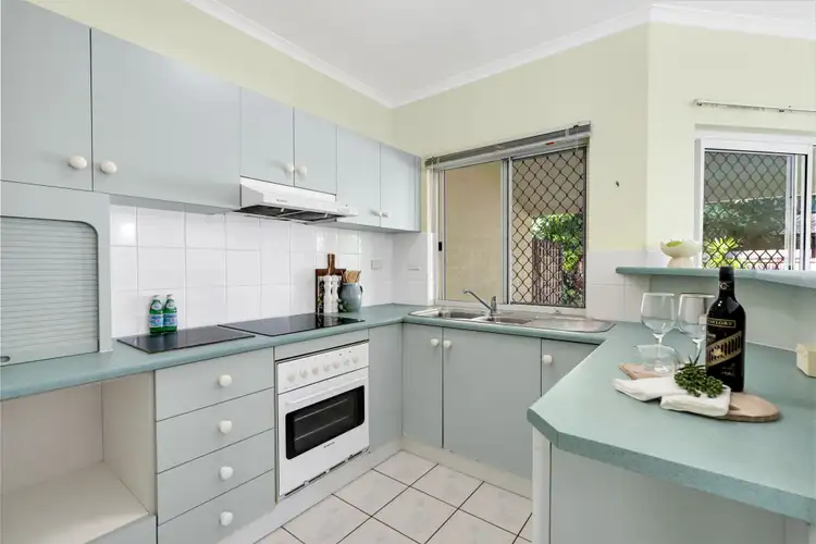 Fifth view of Homely townhouse listing, 6/5-15 McGregor, Mooroobool QLD 4870