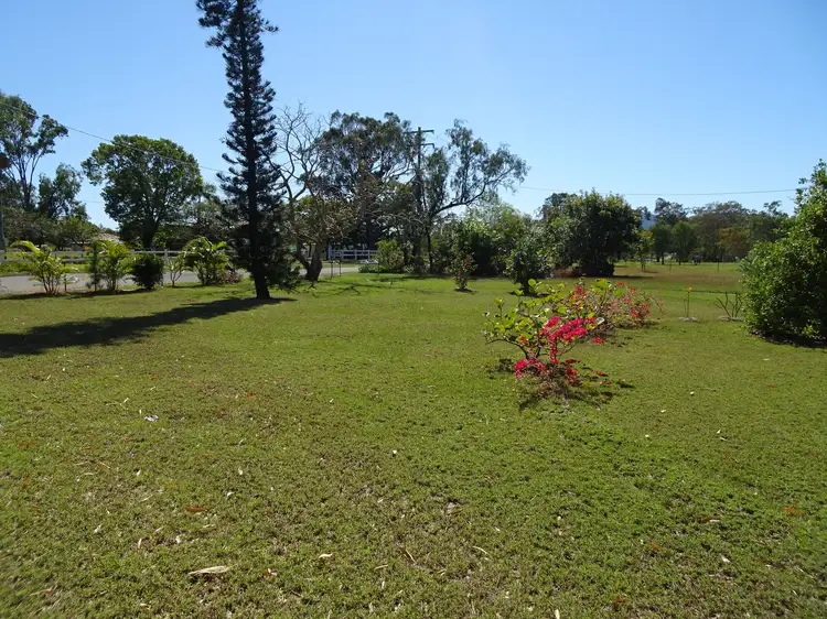 Sixth view of Homely house listing, 2 FARM STREET, Kawana QLD 4701
