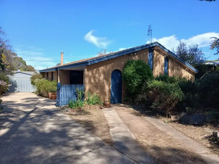 3 MILLAR PLACE, Kambah ACT 2902