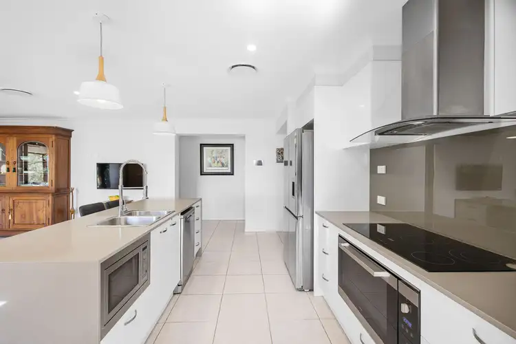 Fifth view of Homely house listing, 42 LAKEFIELD CRESCENT, Beerwah QLD 4519